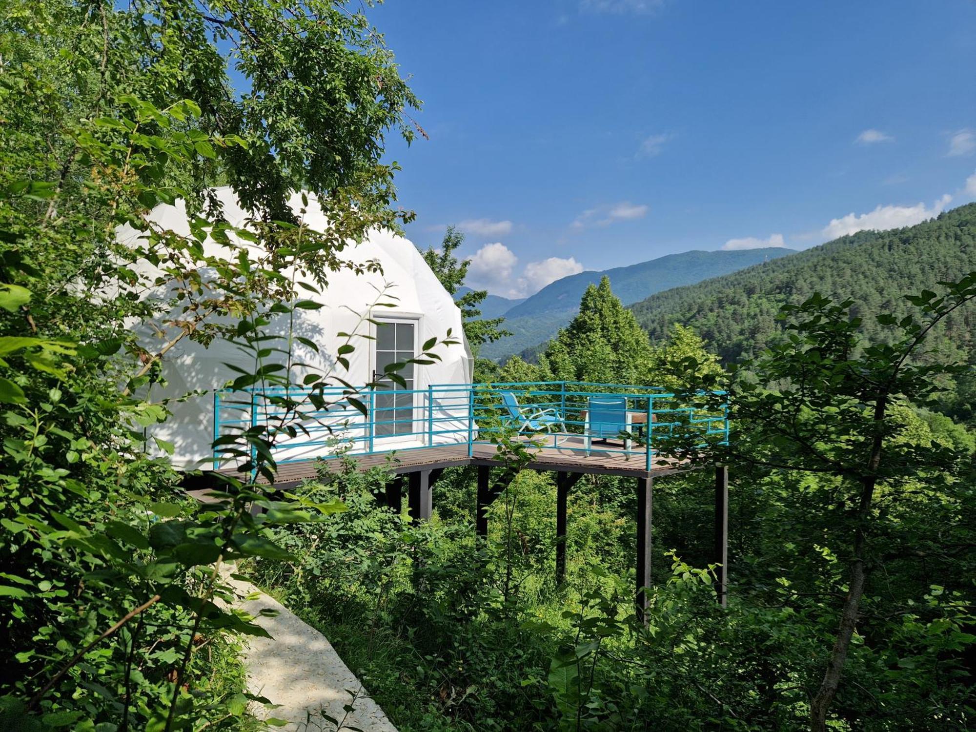 Отель Glamping Georgia Krikhi Амбролаури Экстерьер фото