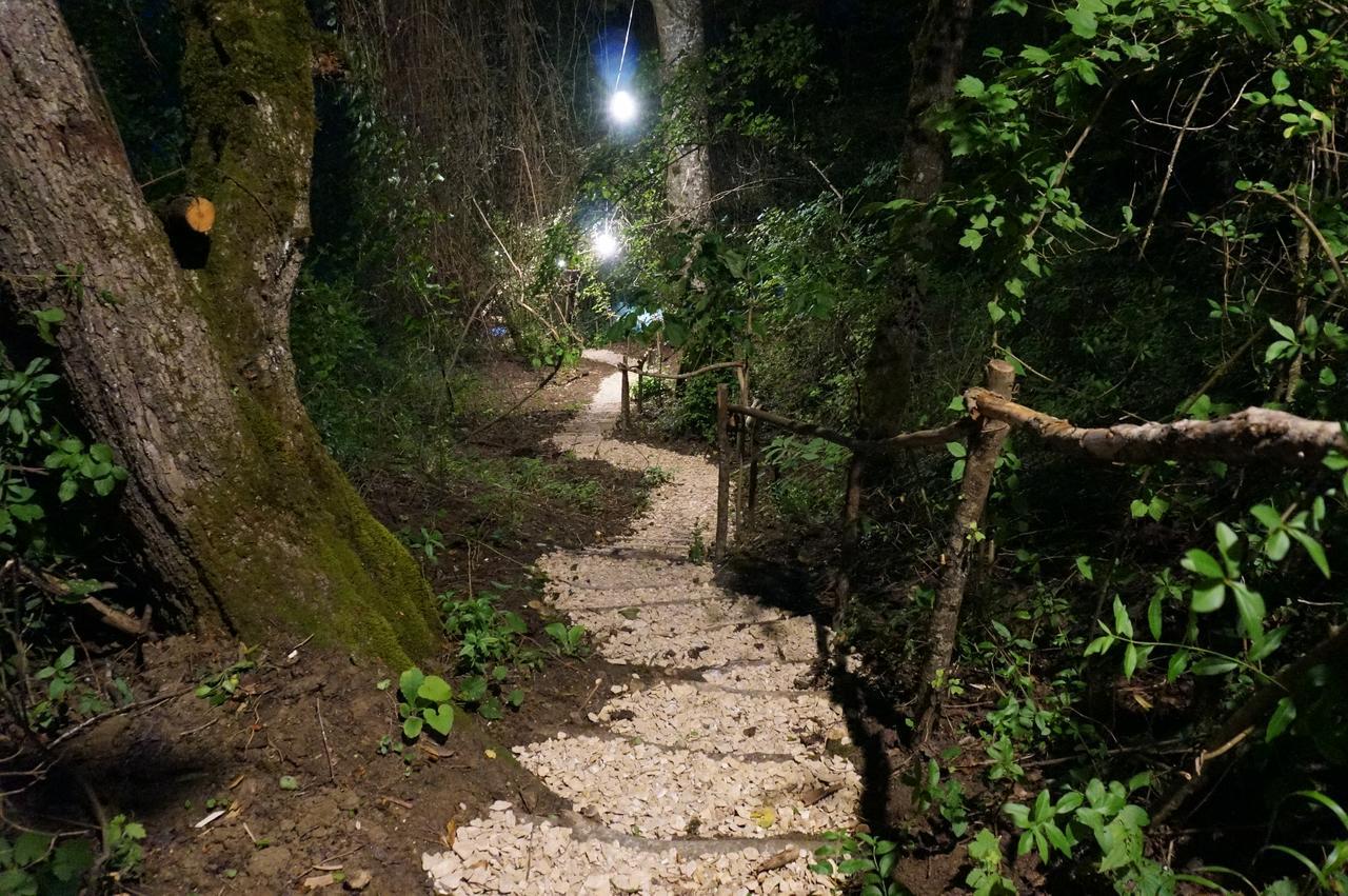 Отель Glamping Georgia Krikhi Амбролаури Экстерьер фото