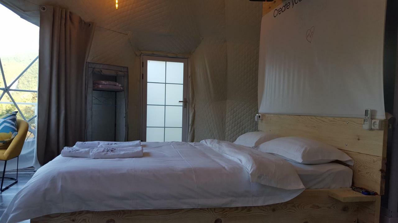 Отель Glamping Georgia Krikhi Амбролаури Экстерьер фото
